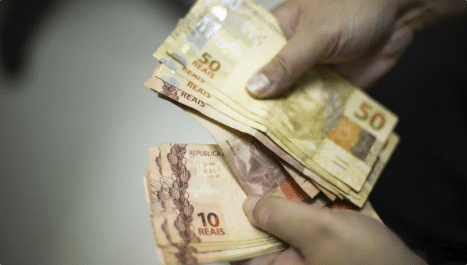 Golpes no programa Desenrola Brasil com sites falsos e phishing
